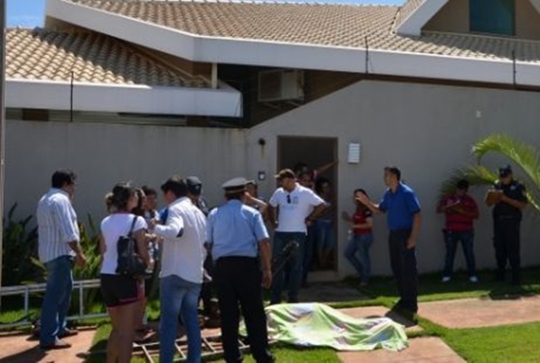 A infância e os cadáveres na fronteira com Paraguai; crianças crescem tropeçando em corpos pelas ruas