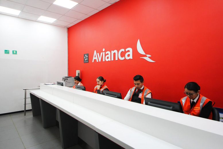 Avianca não avisa passageiro da troca de horário de voo e acaba condenada a pagar R$ 10 mil. Vai vendo!