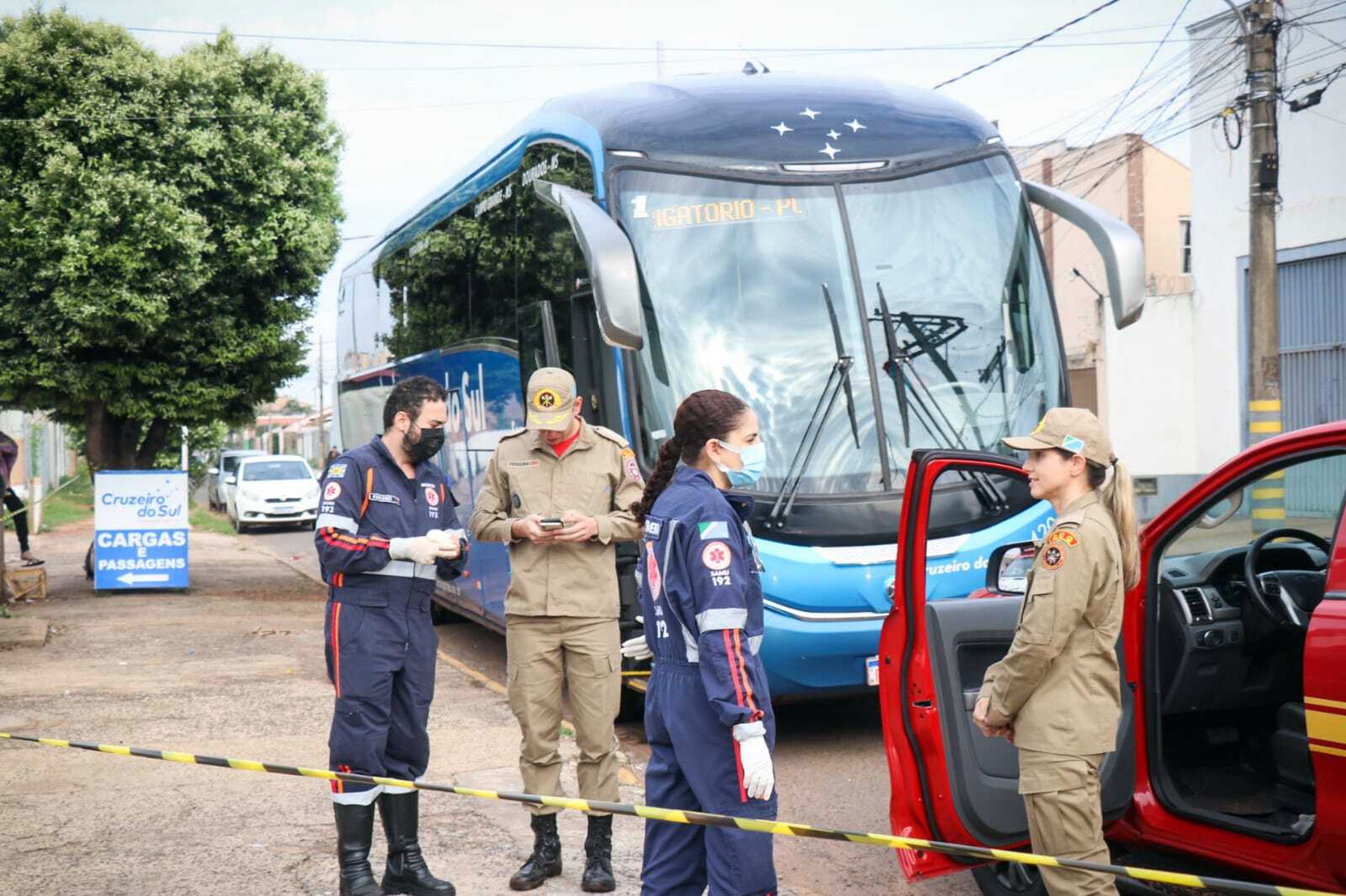 Homem Invade Nibus Intermunicipal Na Capital E Mata Passageiro Com